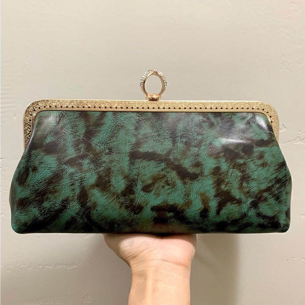 Handsewn Genuine Premium Leather Ring Shaped Push-lock Clutch/Crossbody